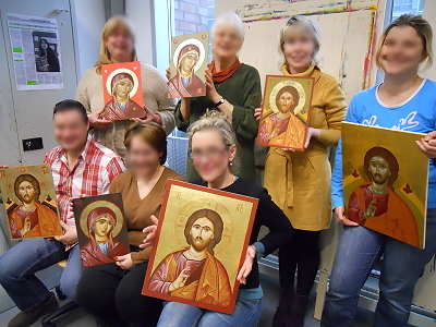 Ikonenmalkurs Nr. 4 Teilnehmer mit fertigen Ergebnissen